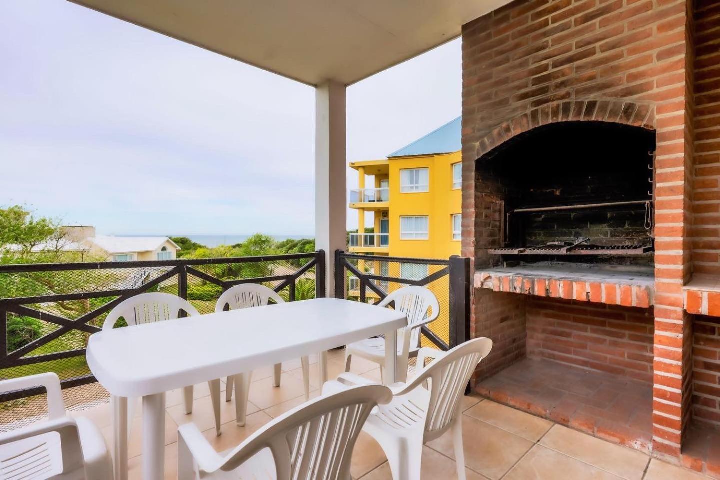 Victoria Village Apart-hotel 4*