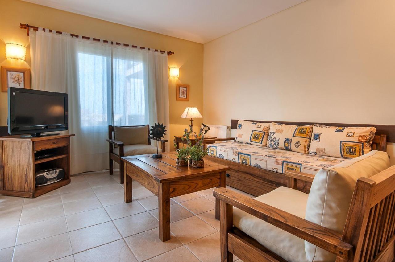 Victoria Village Apartahotel 4*